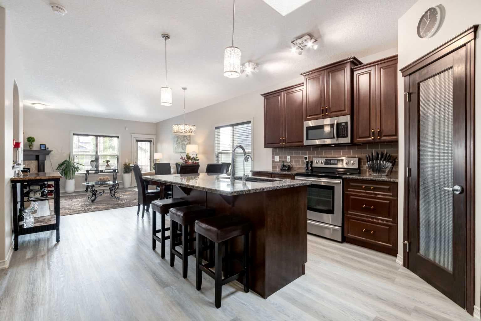 202 Silverado Bank Circle SW — photo 3