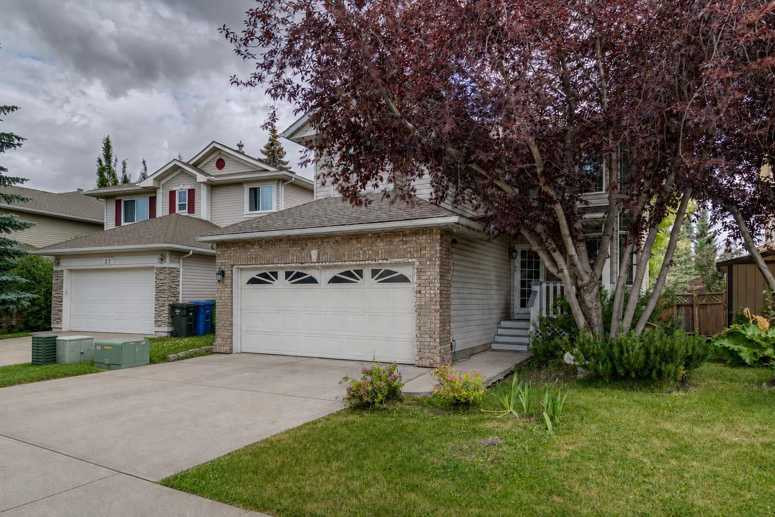 23 Sierra Nevada Close SW — photo 2