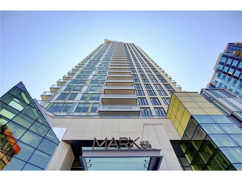 807, 901 10 Avenue SW — photo 2