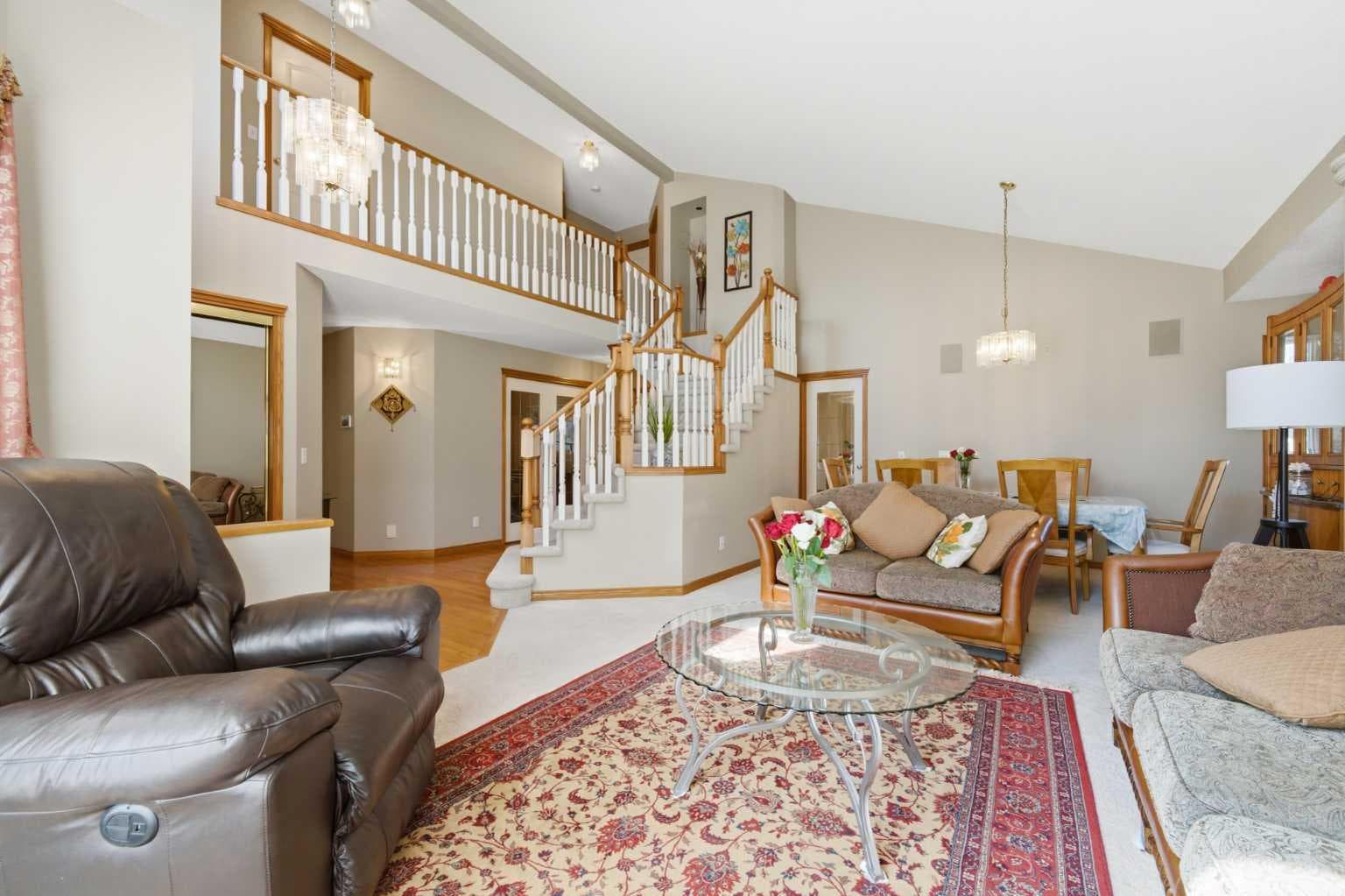 71 Woodpark Close SW — photo 5