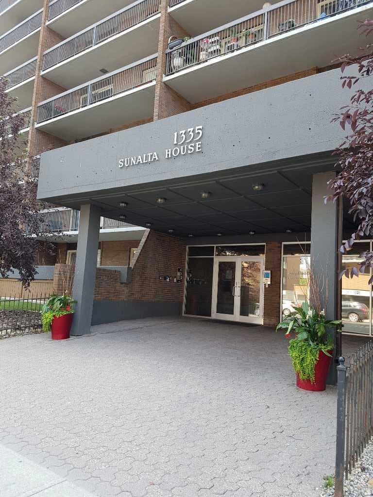 811, 1335 12 Avenue SW — photo 1