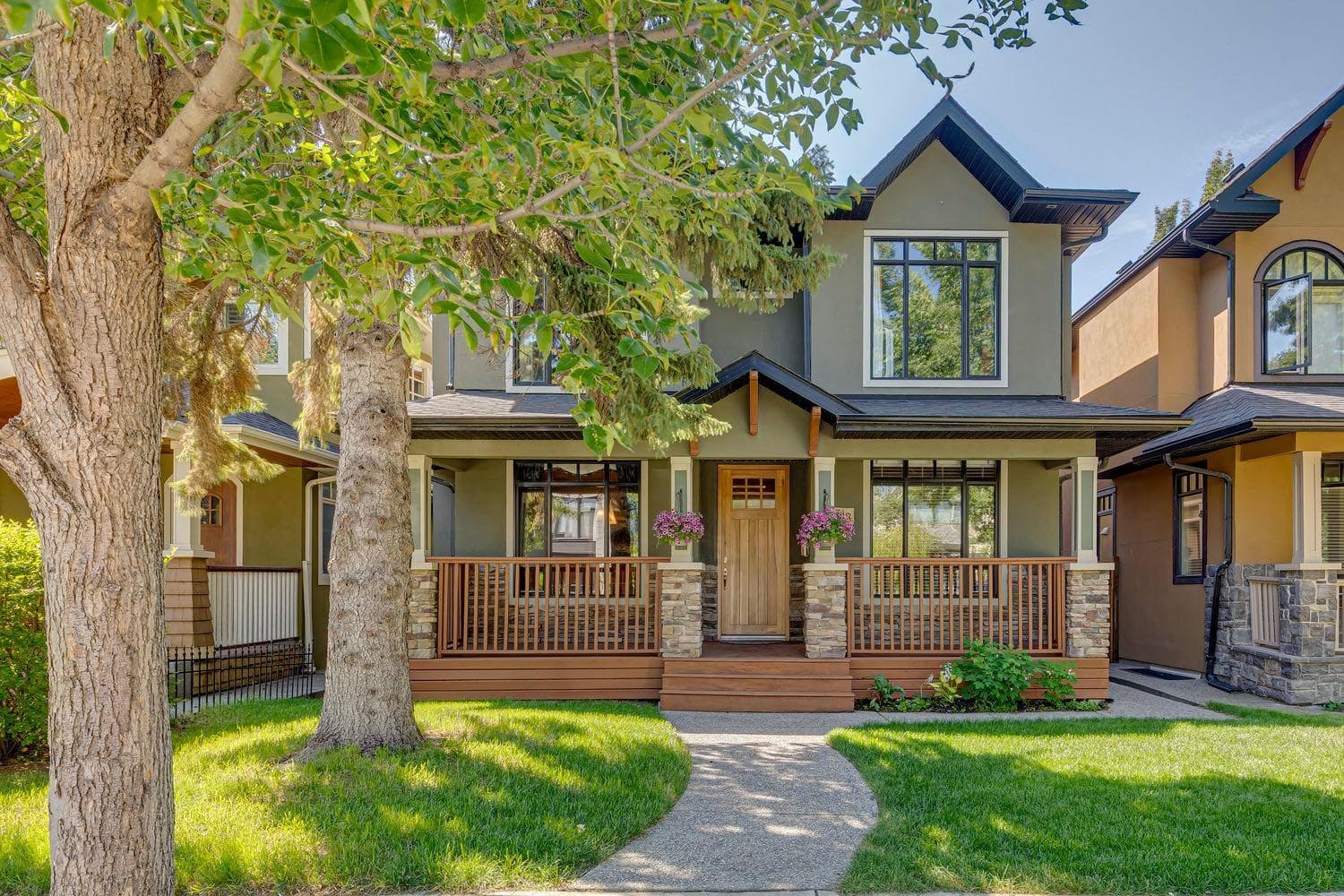 Detached in West Hillhurst