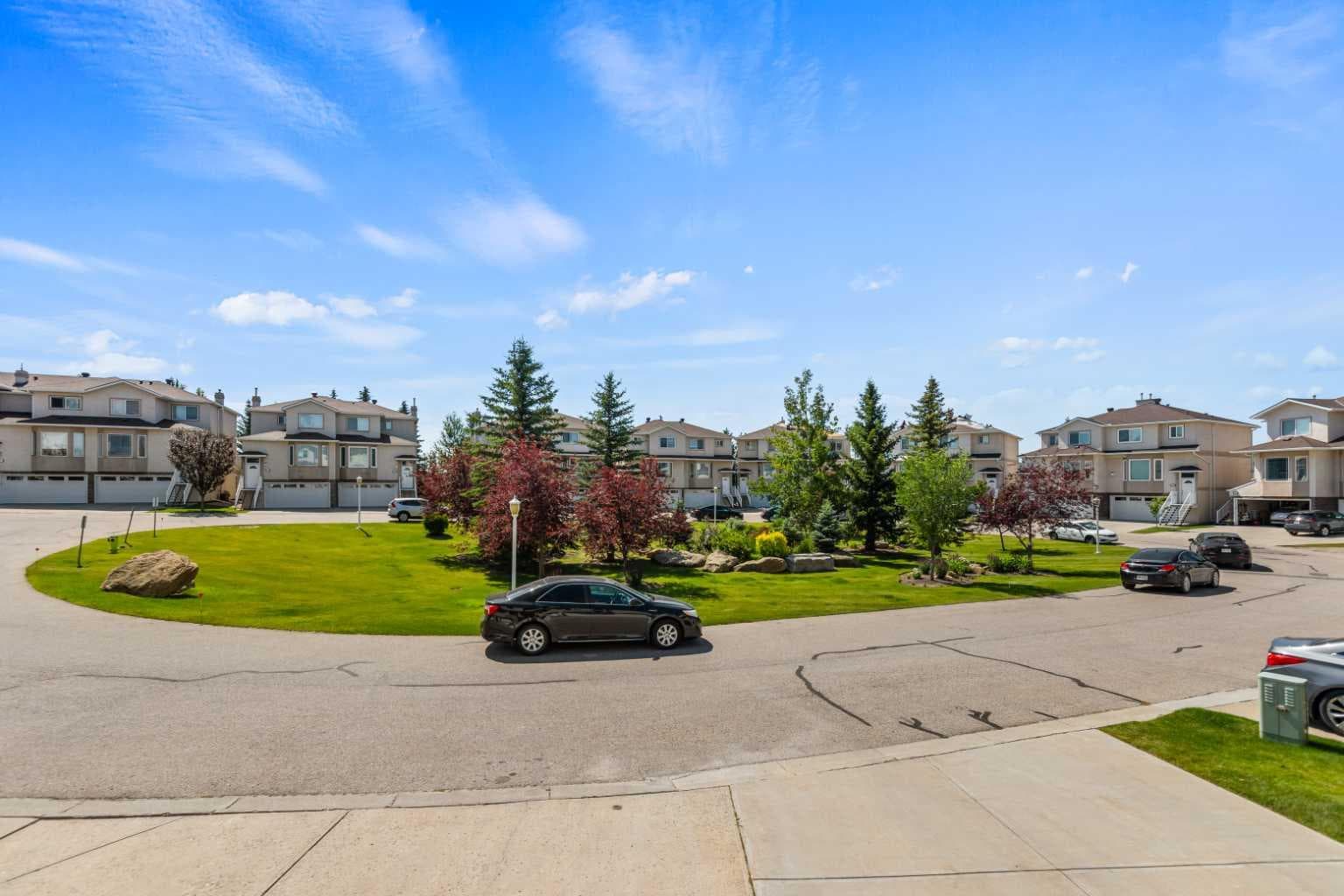 116 Country Hills Gardens NW — photo 5