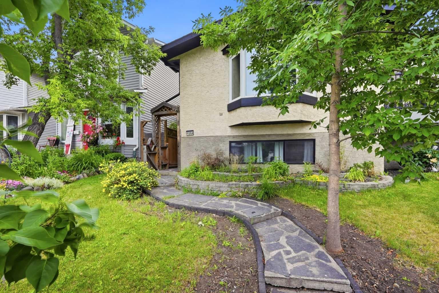1004 Mckinnon Drive NE — photo 4