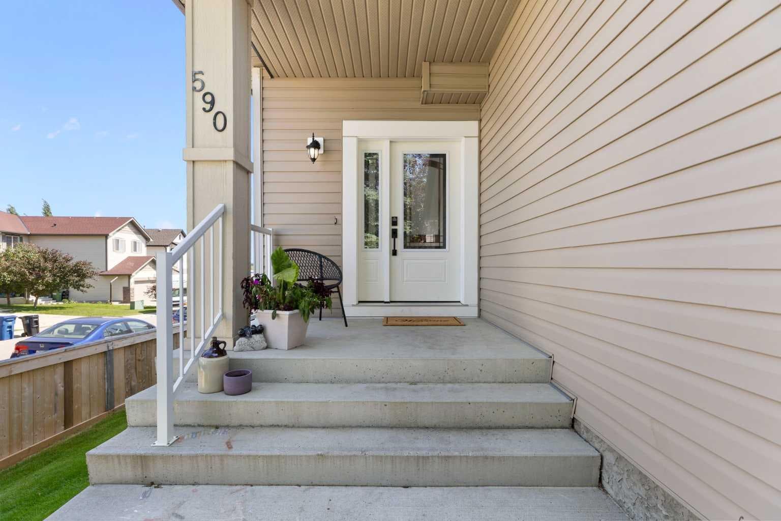 590 Coopers Drive SW — photo 3
