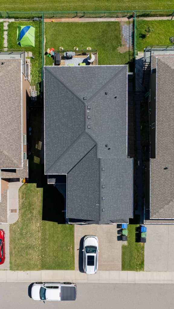 144 Everhollow Street SW — photo 3