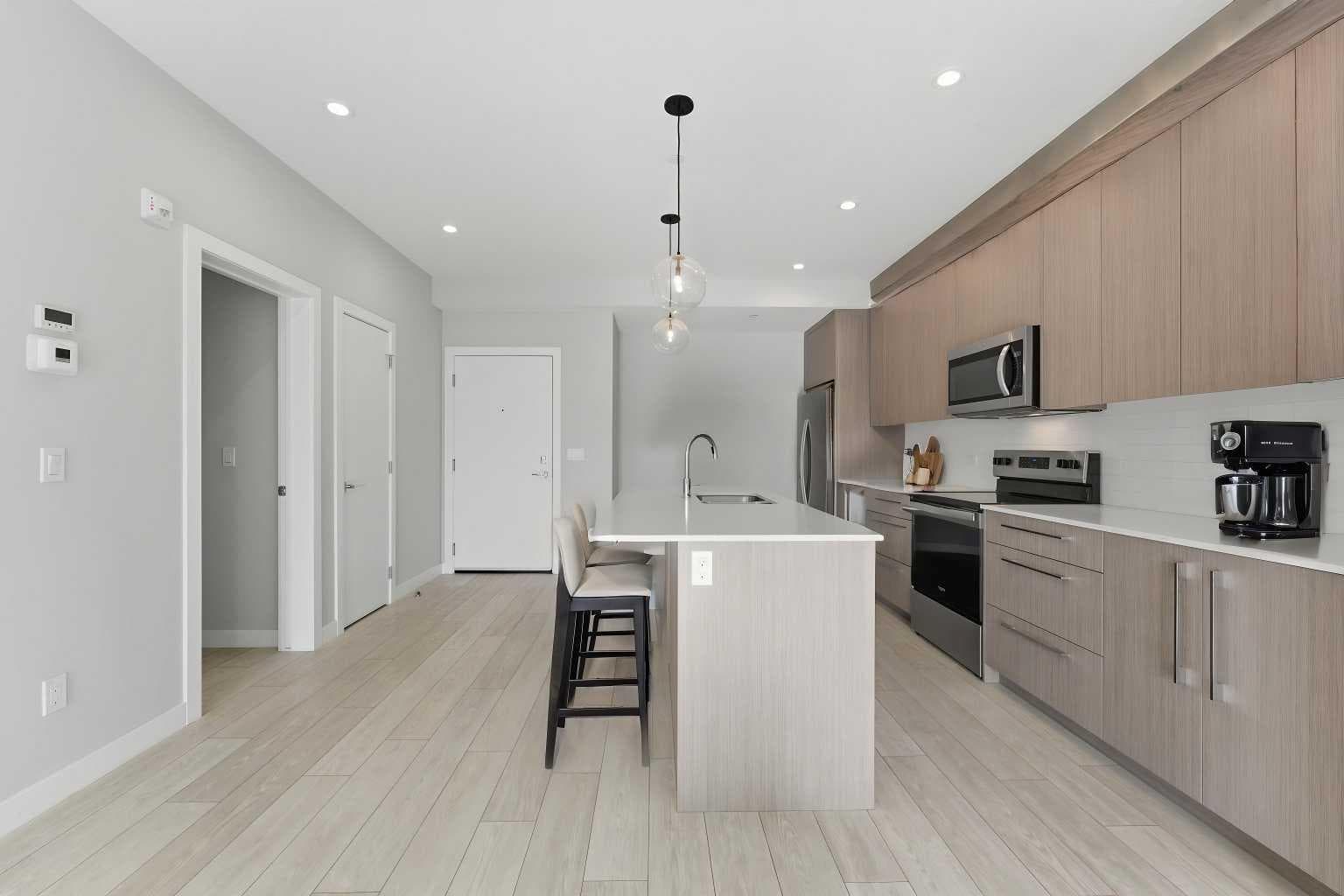 2301, 60 Skyview Ranch Road NE — photo 3