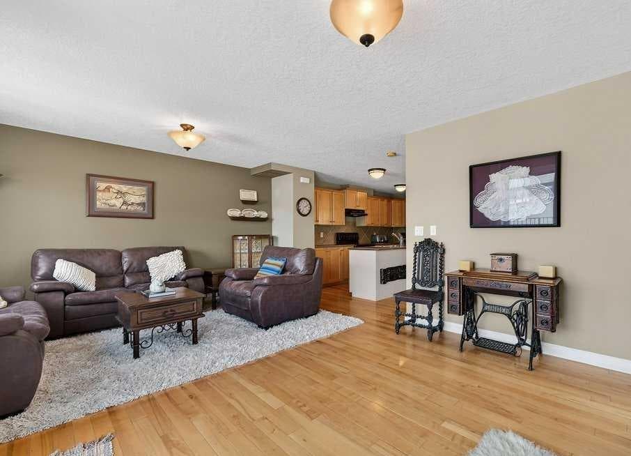 2, 2412 Kensington Road NW — photo 5
