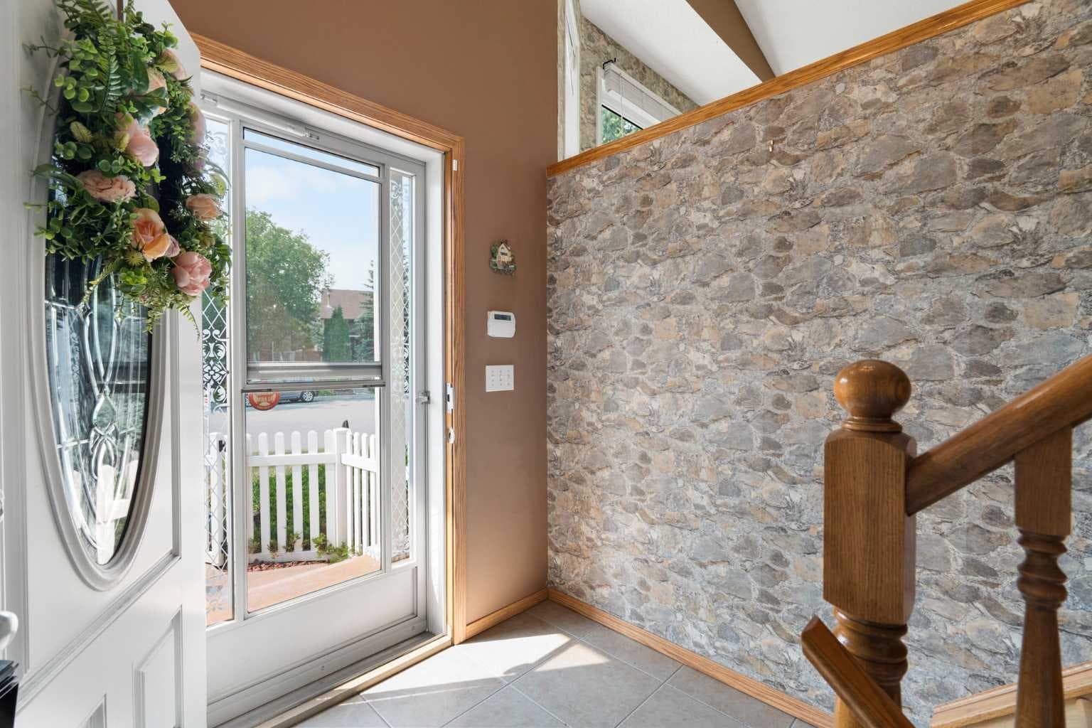 38 Hidden Spring Circle NW — photo 3