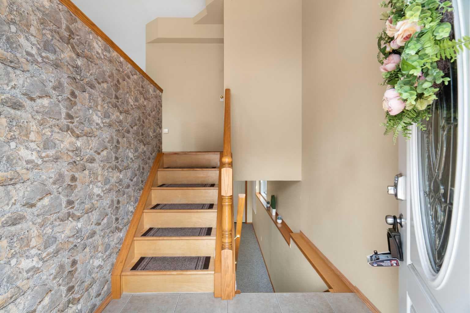 38 Hidden Spring Circle NW — photo 4
