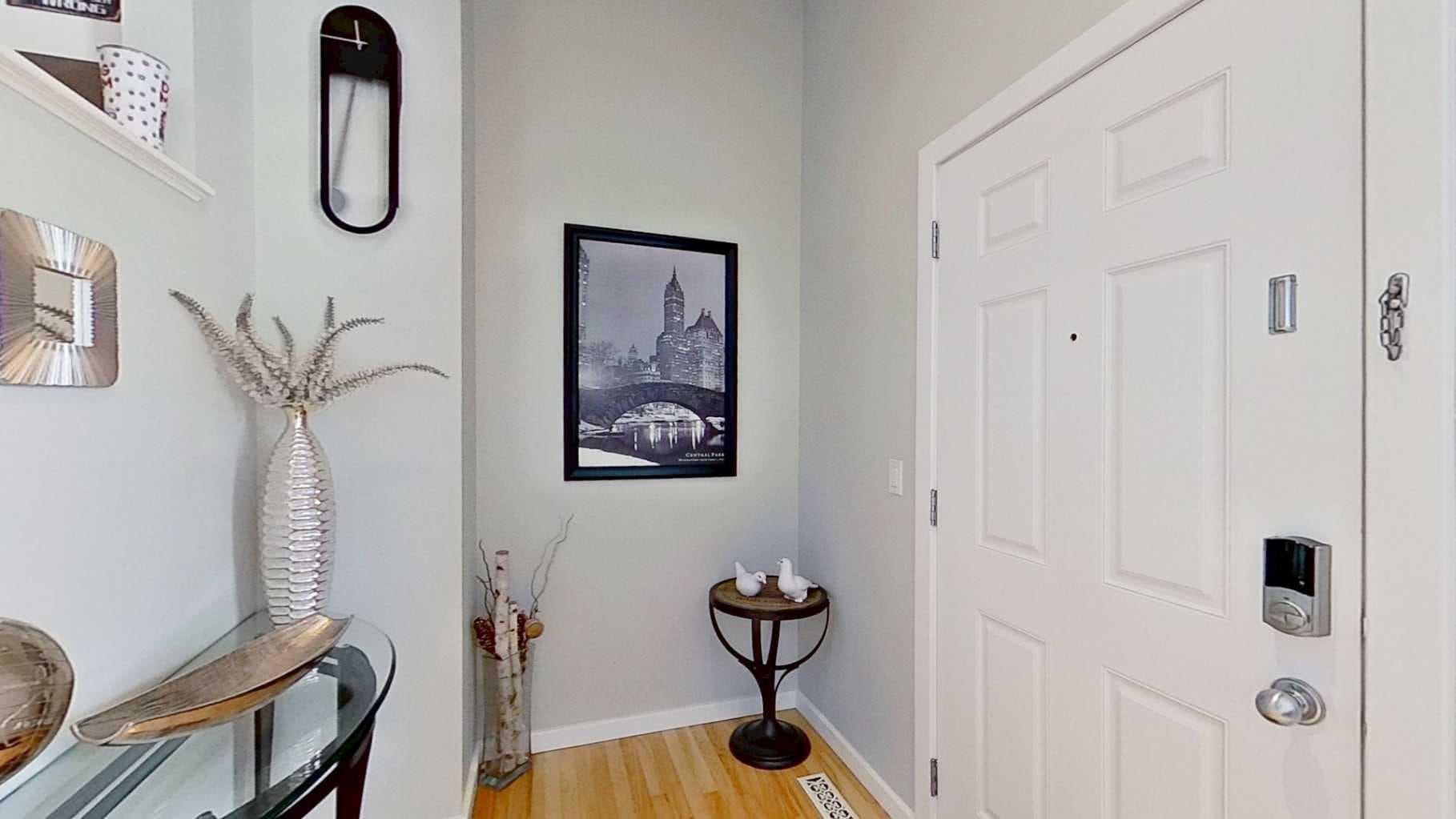 7 Bridlecrest Boulevard SW — photo 3