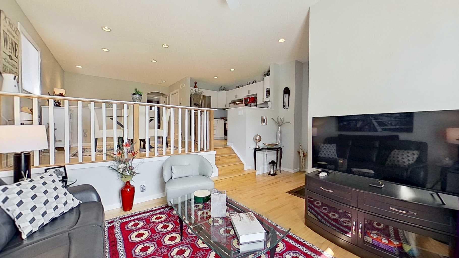 7 Bridlecrest Boulevard SW — photo 5