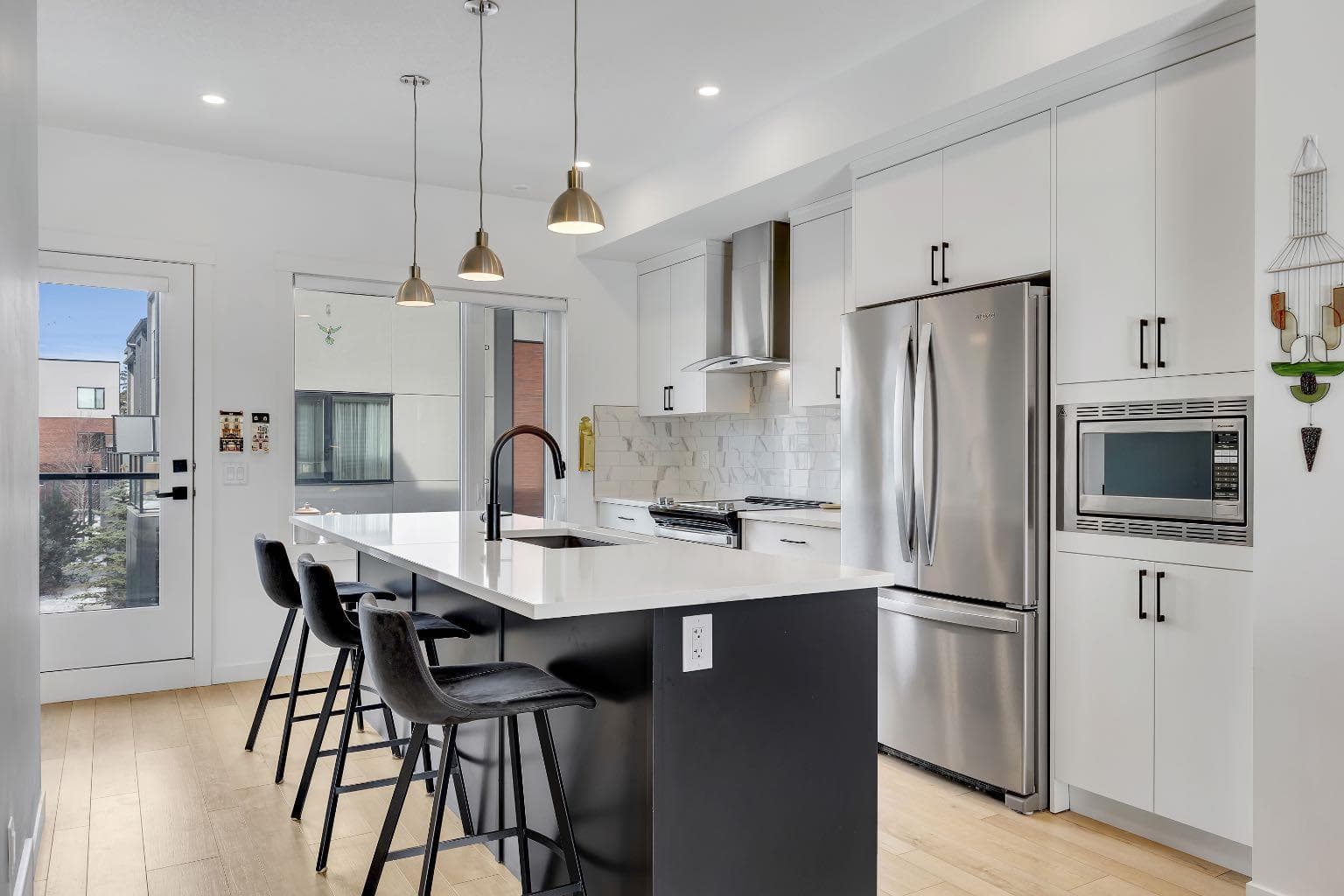 171 Greenbriar Place NW — photo 1