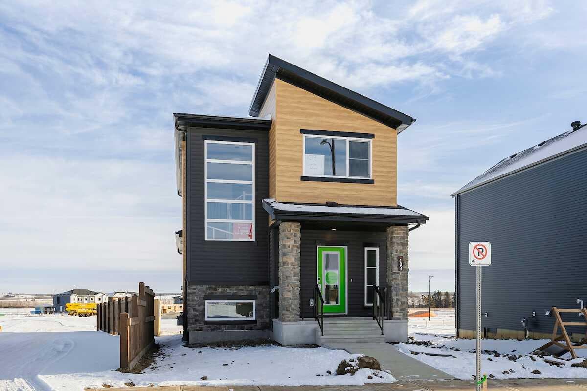 235 Heartwood Grove SE — photo 1