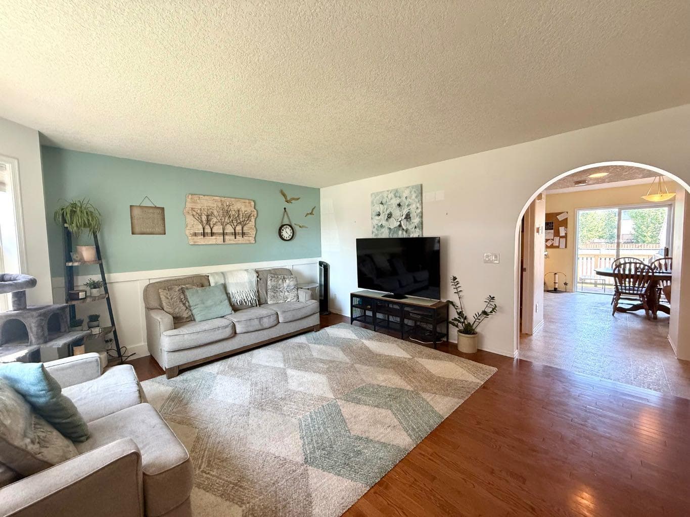 1616 High Country Drive NW — photo 2