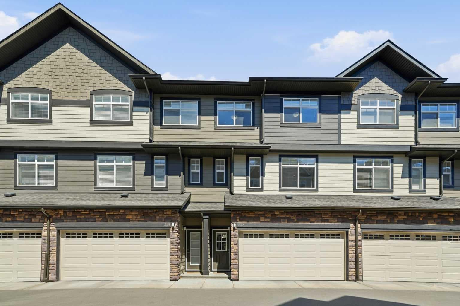 312 Wentworth Row SW — photo 2