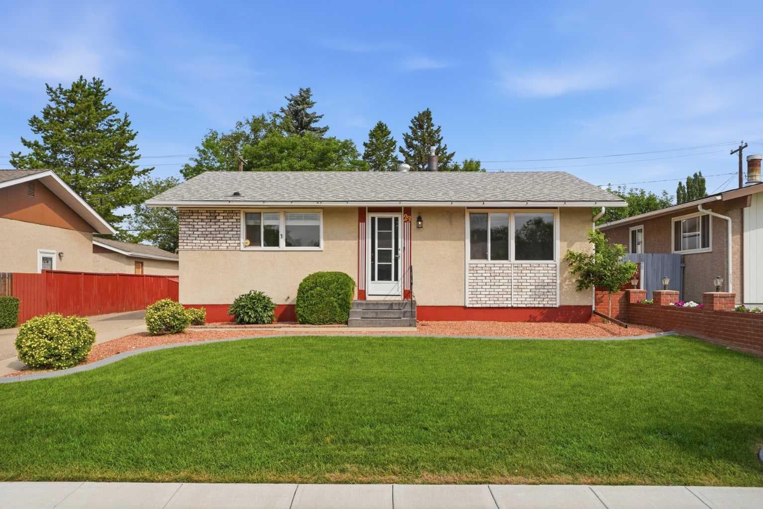 23 Fairway Avenue — photo 1