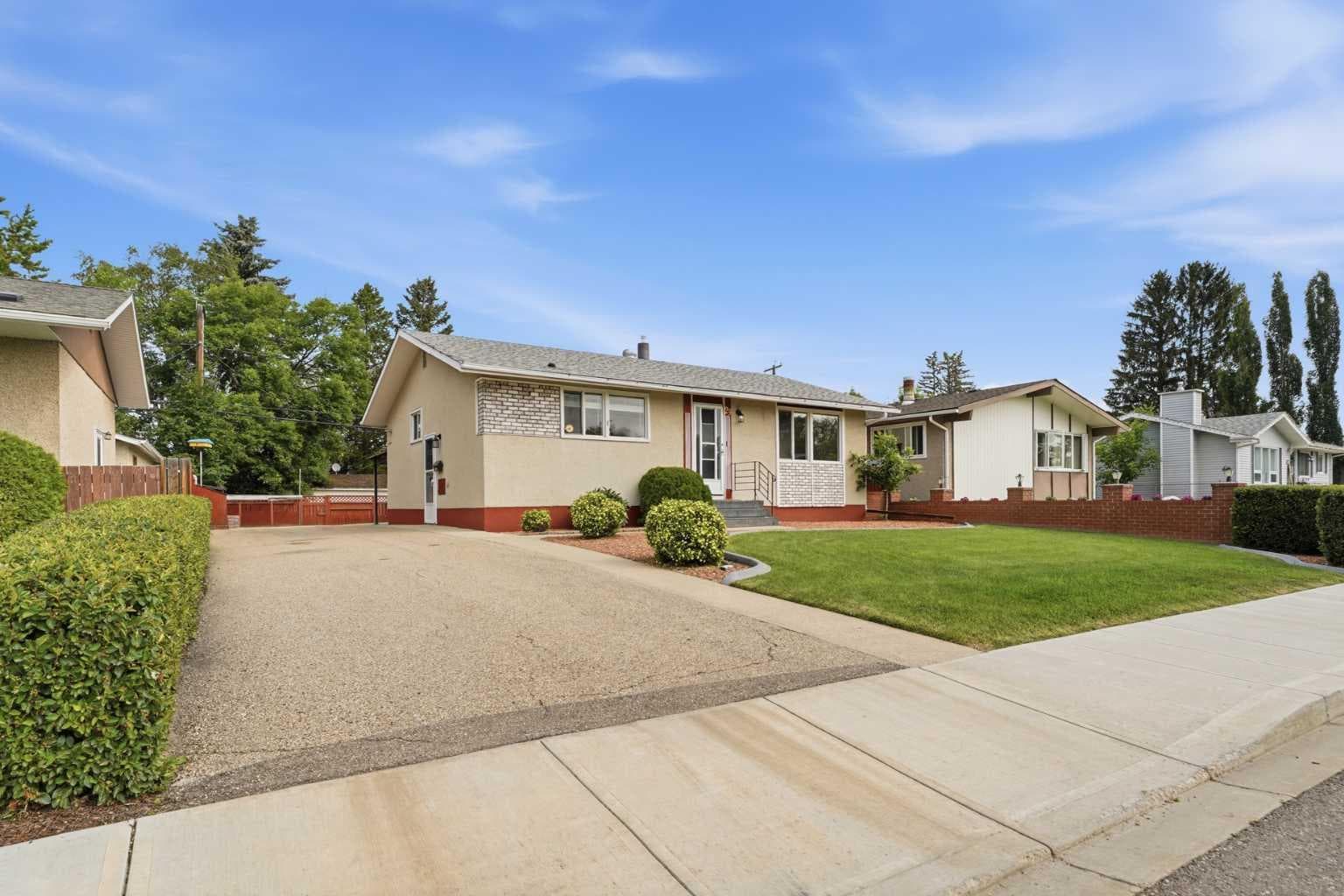 23 Fairway Avenue — photo 2