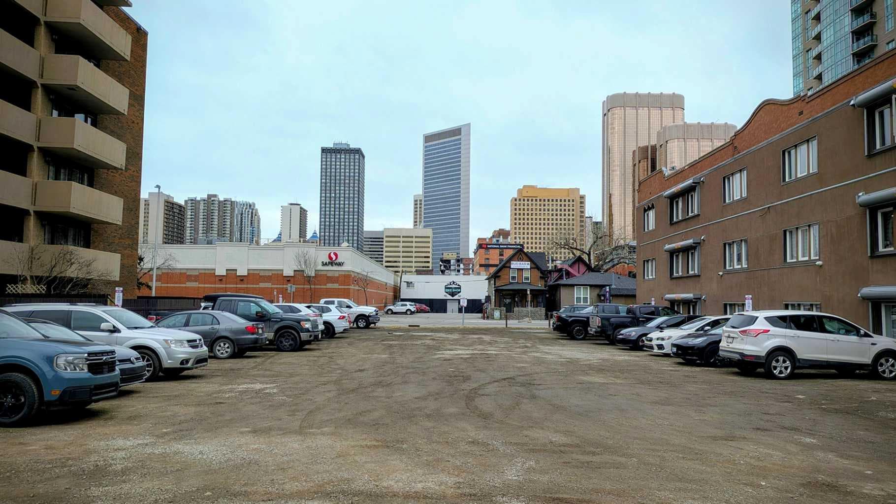 805 12 Avenue SW — photo 4