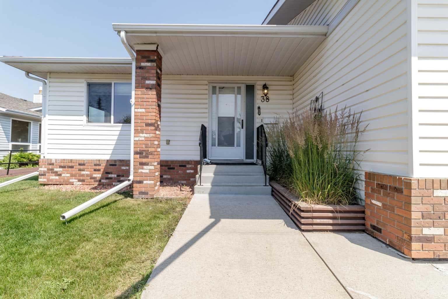 38, 2821 Botterill Crescent — photo 3