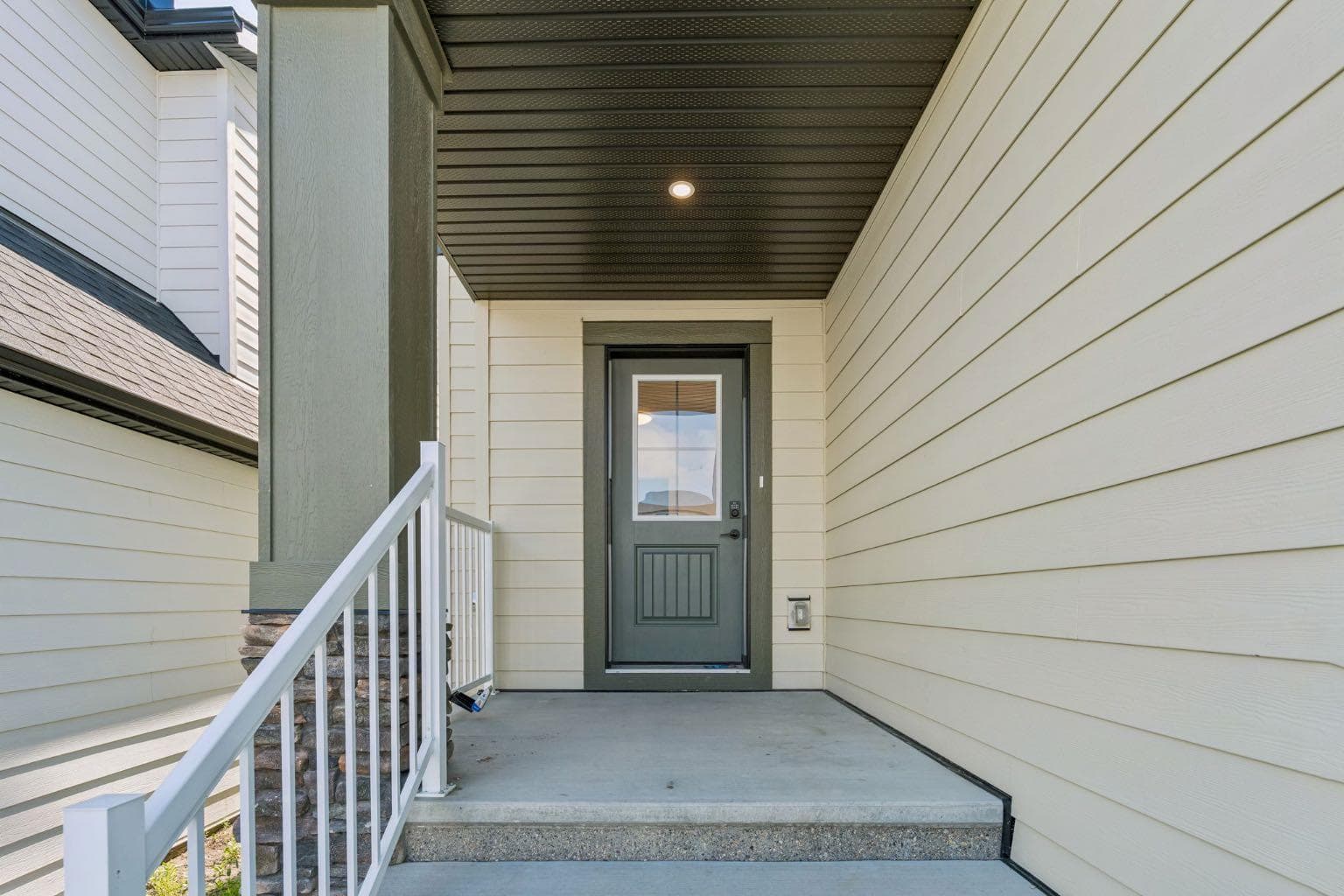 2046 Fowler Road SW — photo 2