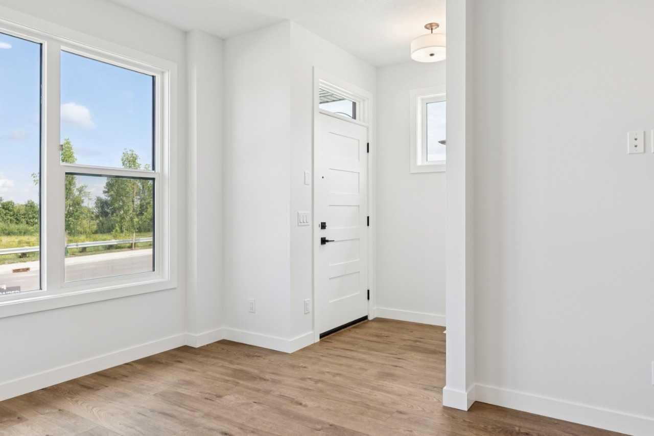 49 Silverton Glen Way SW — photo 3