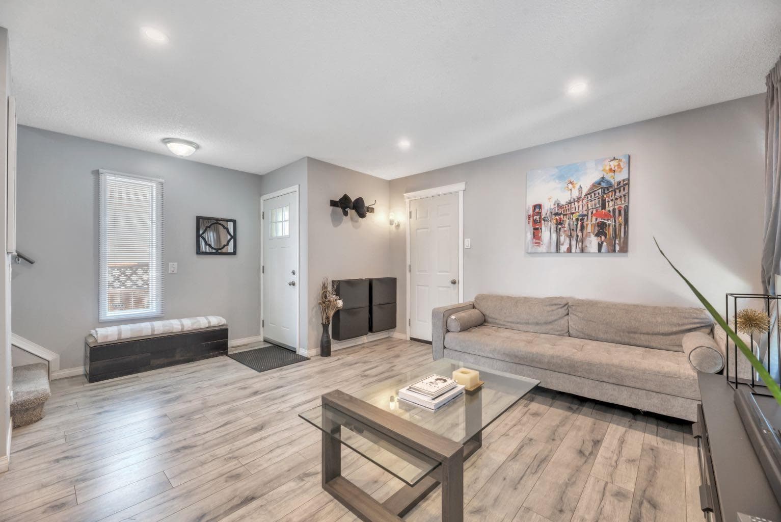 7 San Diego Manor NE — photo 3