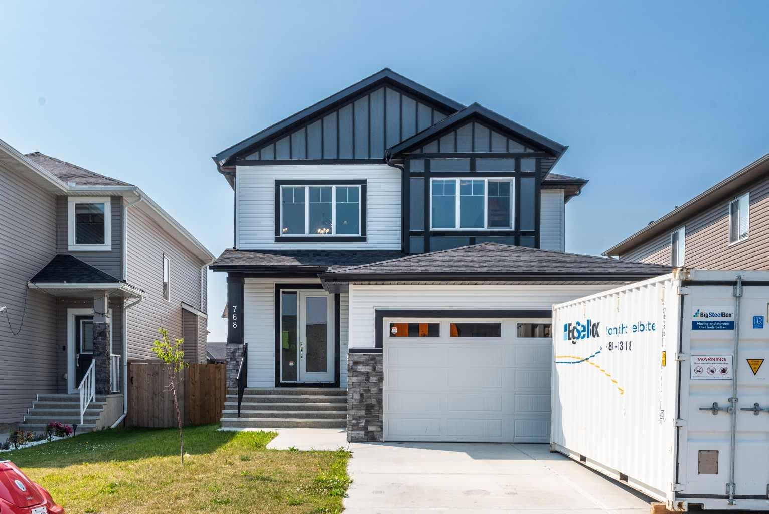 768 Edgefield Crescent — photo 1