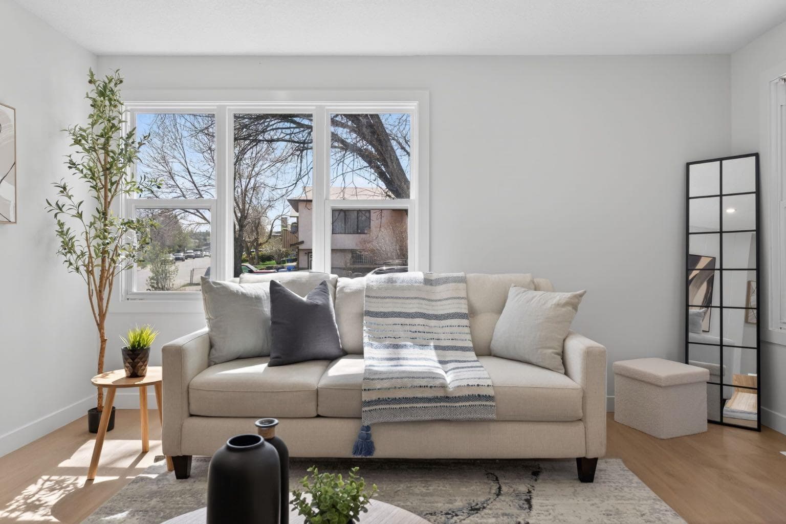 40 Bernard Way NW — photo 5