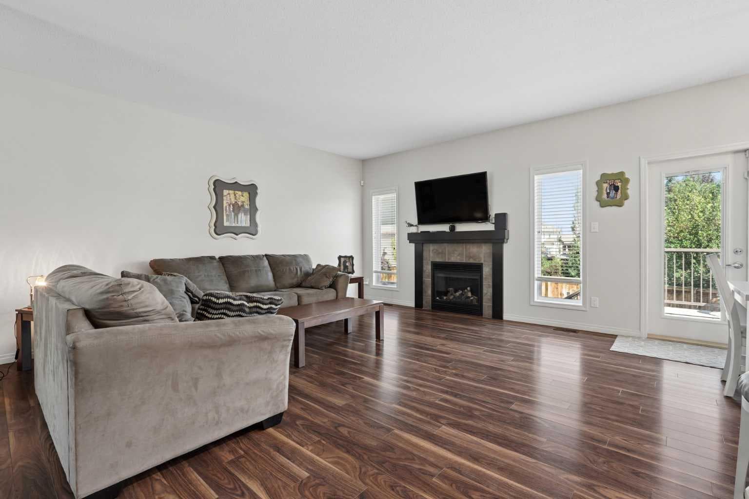 19 Riverland Close W — photo 5