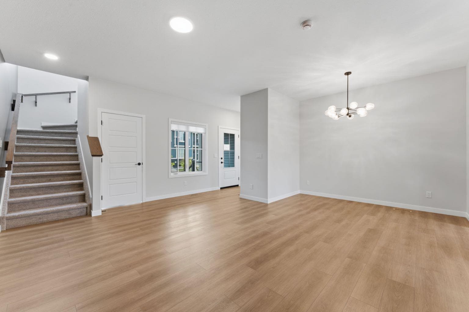180 Lawson Lane SE — photo 5