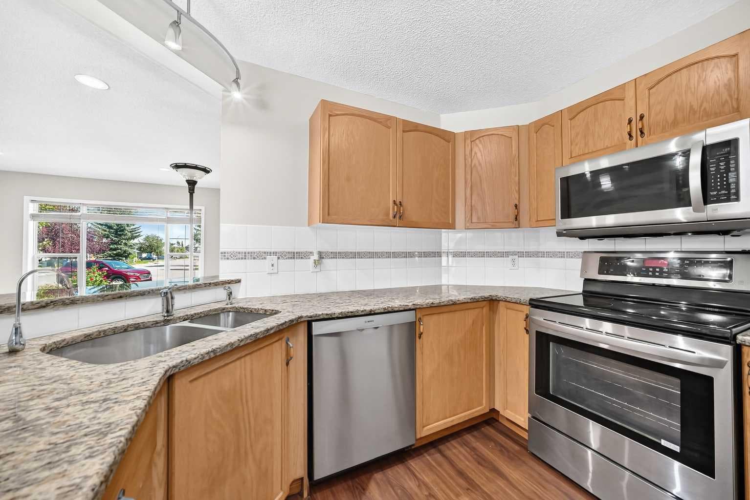 43 Somerside Common SW — photo 4