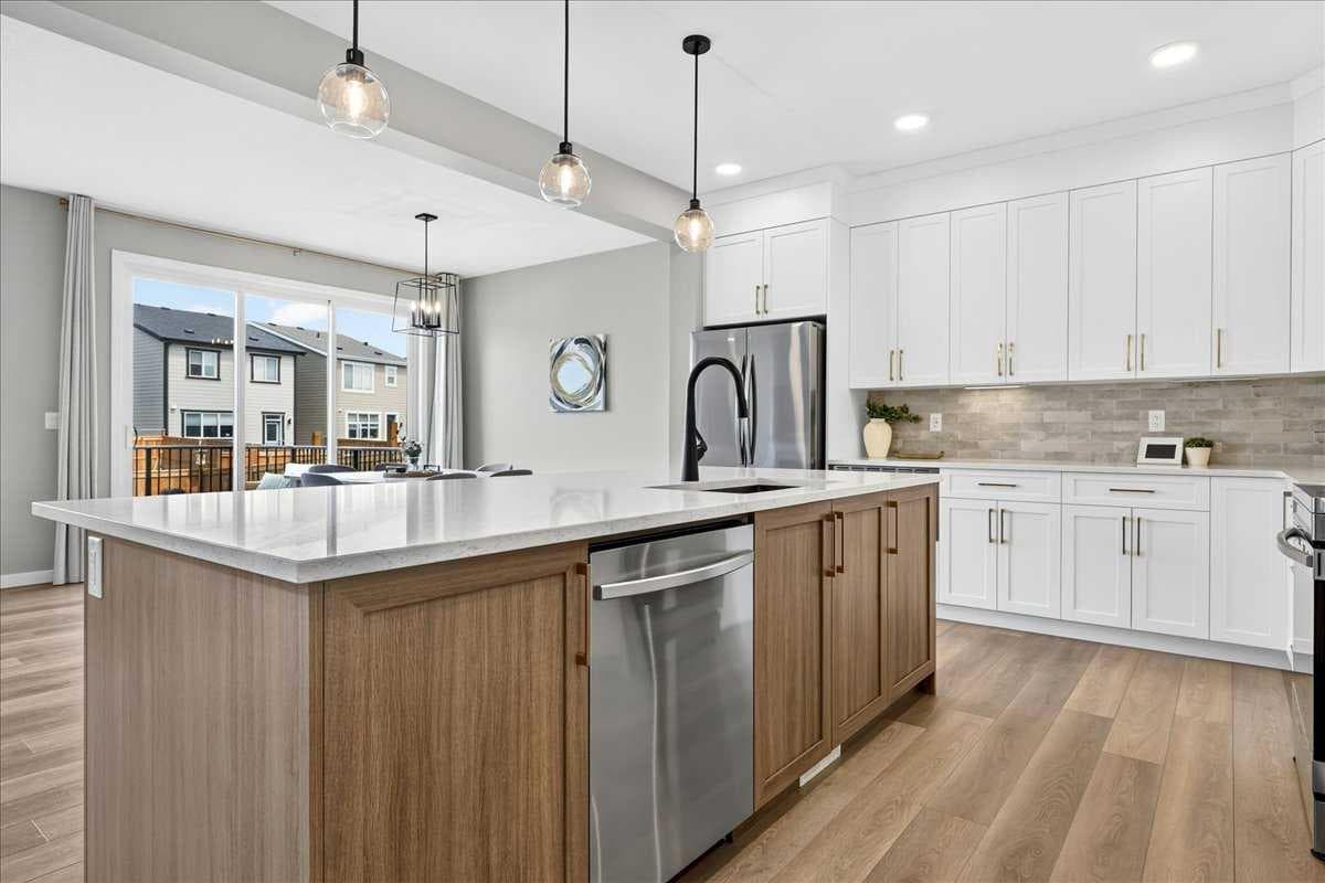 421 Magnolia Way SE — photo 4