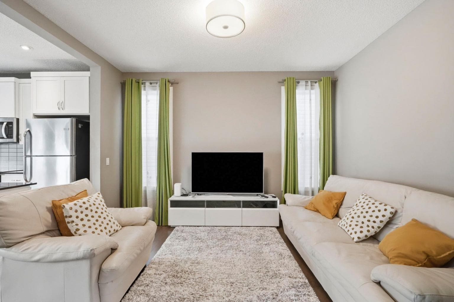 98 Panton Way NW — photo 3