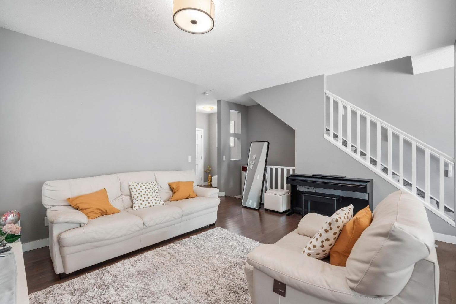 98 Panton Way NW — photo 5