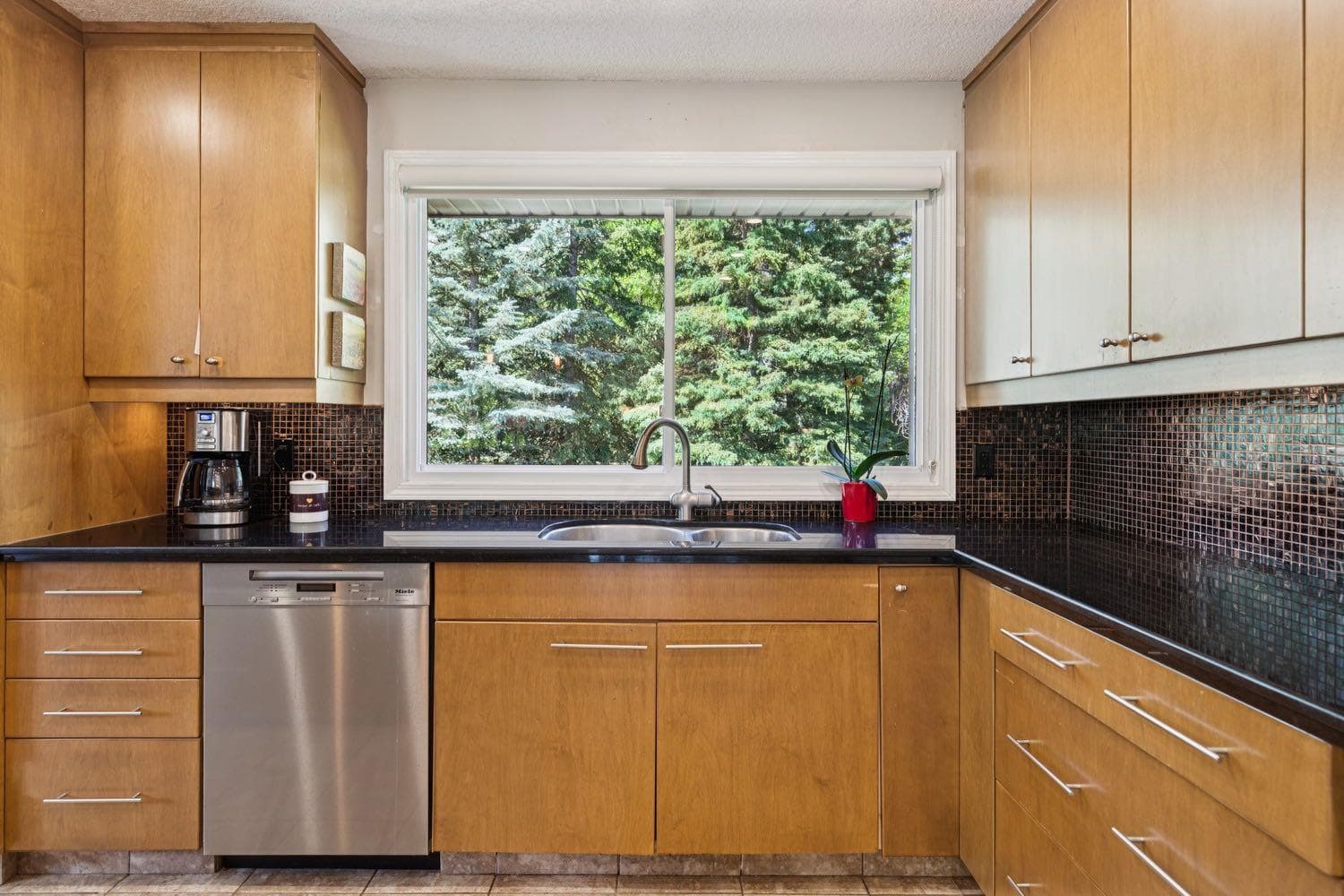 423 Canterbury Place SW — photo 5