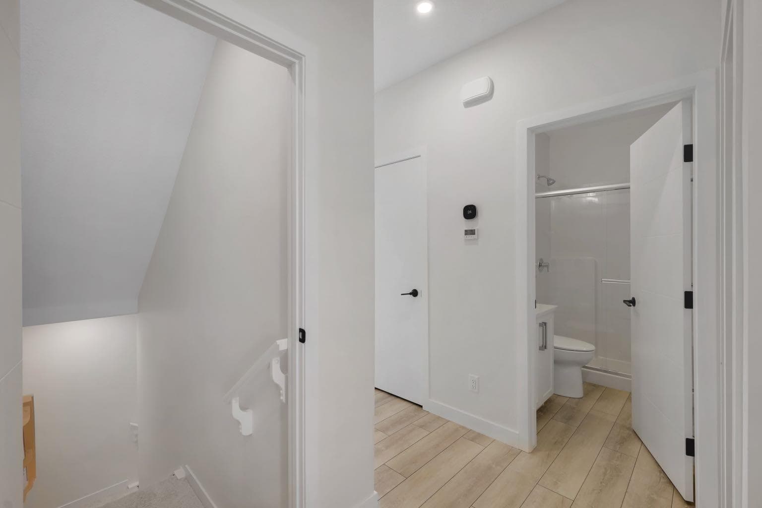 423 Legacy Circle SE — photo 4