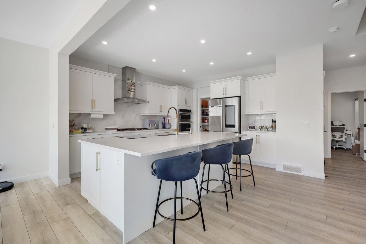423 Legacy Circle SE — photo 5