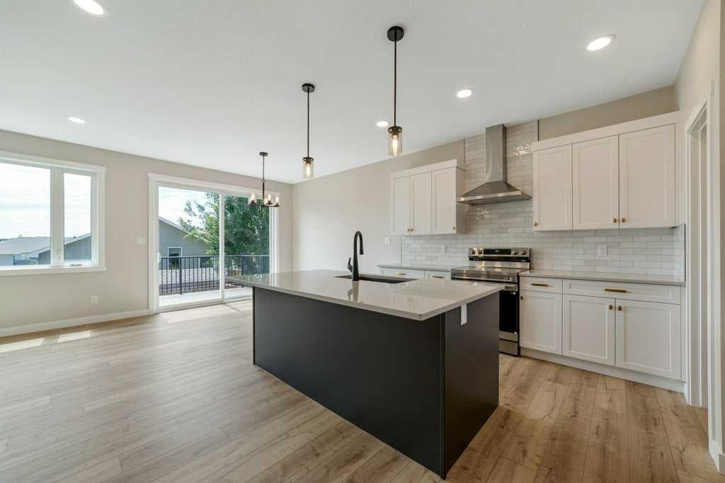 103 Riverford Close W — photo 2