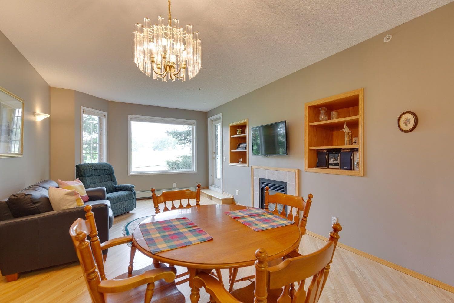 3109, 3109 Hawksbrow Point NW — photo 4