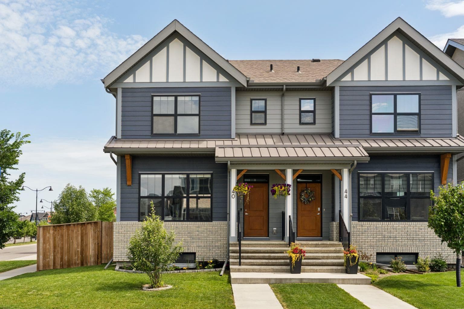 40 Magnolia Parade SE — photo 1
