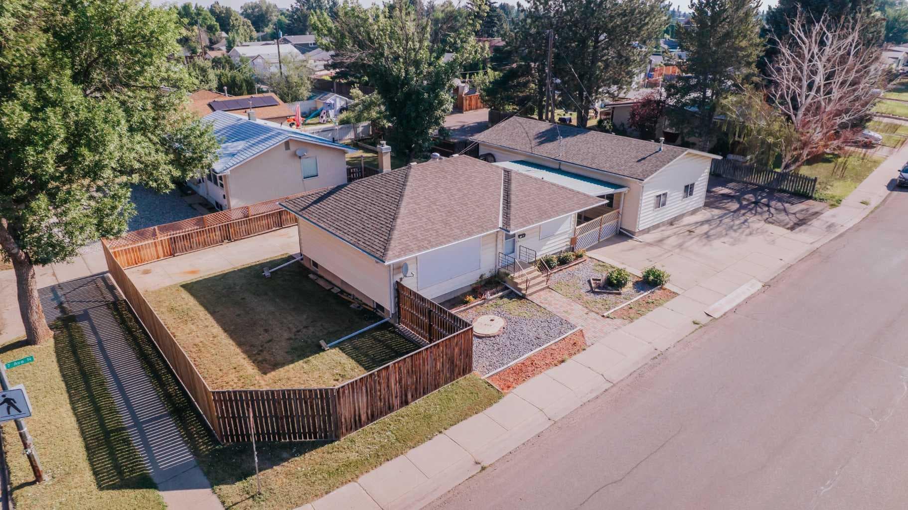 2305 7 Avenue N — photo 2