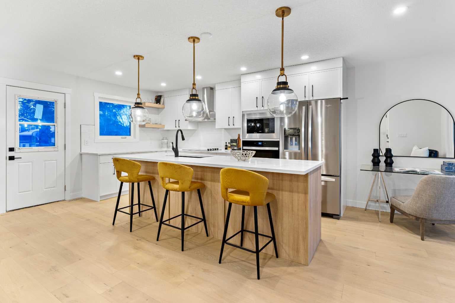 1731 111 Avenue SW — photo 1
