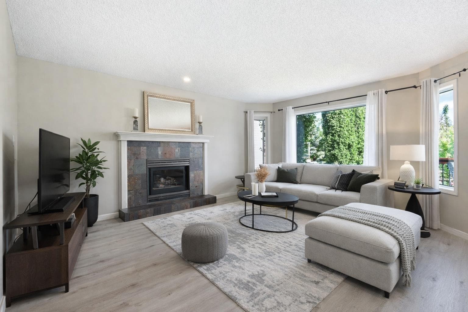 151 Citadel Close NW — photo 3
