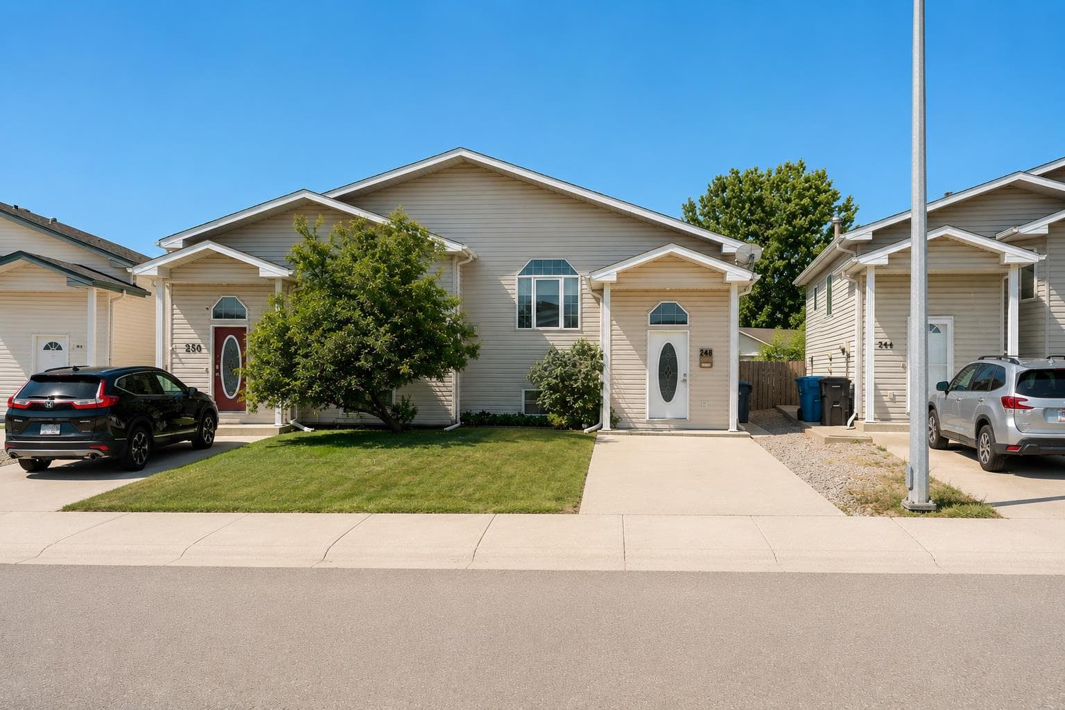 248 Blackfoot Road W — photo 1