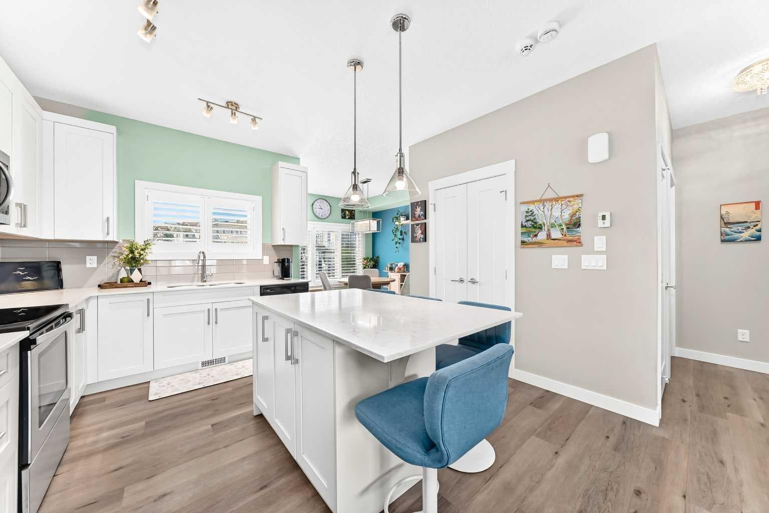 532 Cranford Drive SE — photo 4