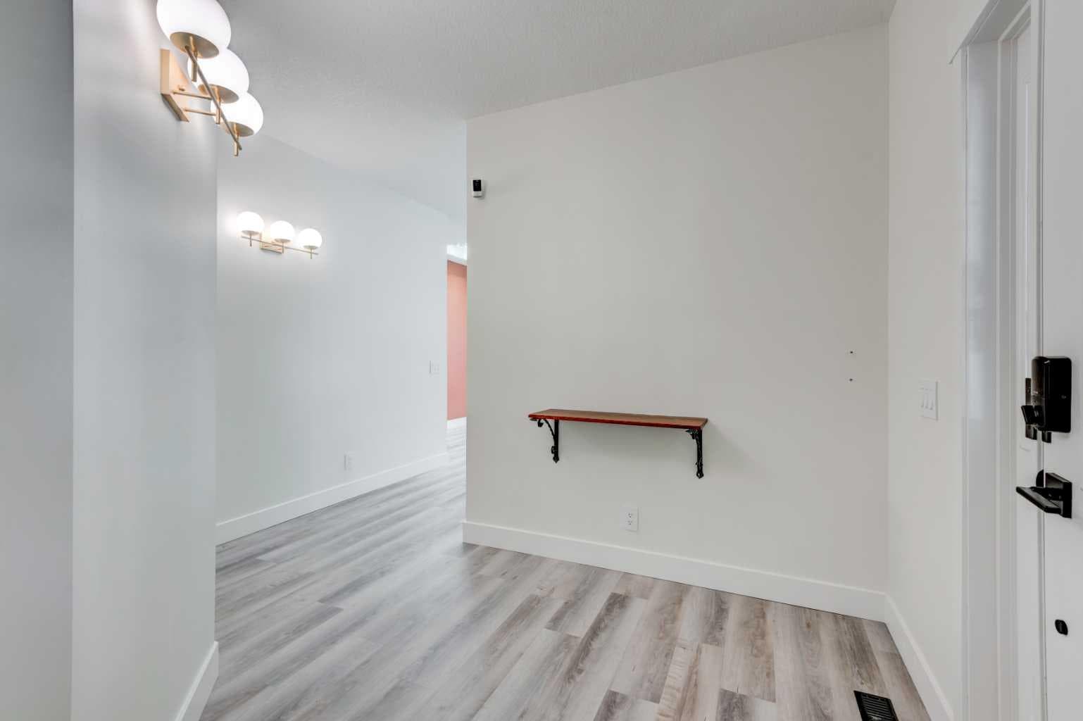 47 Christie Park Terrace SW — photo 4