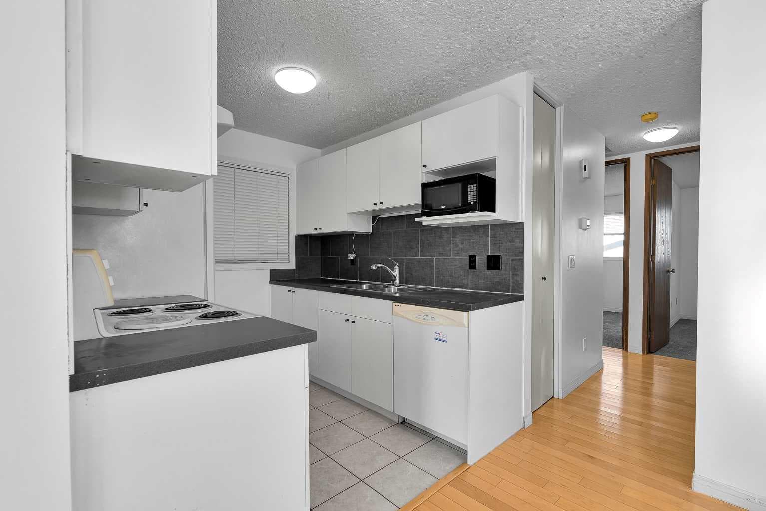 295 Edgepark Boulevard NW — photo 4