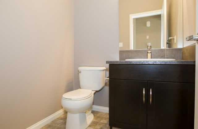 1548 Coalbanks Boulevard W — photo 4