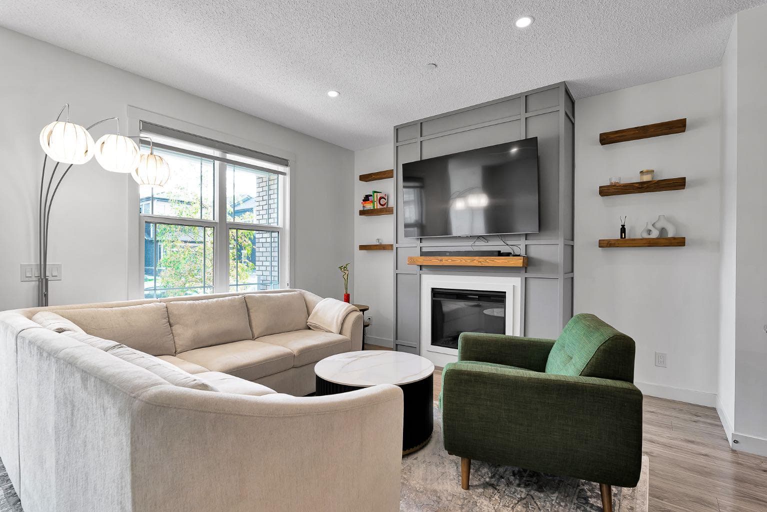 87 Howse Crescent NE — photo 3